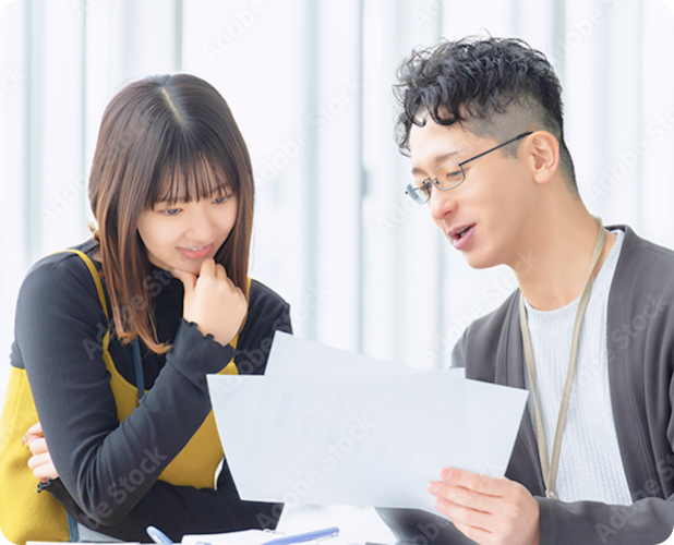 働く社員の様子